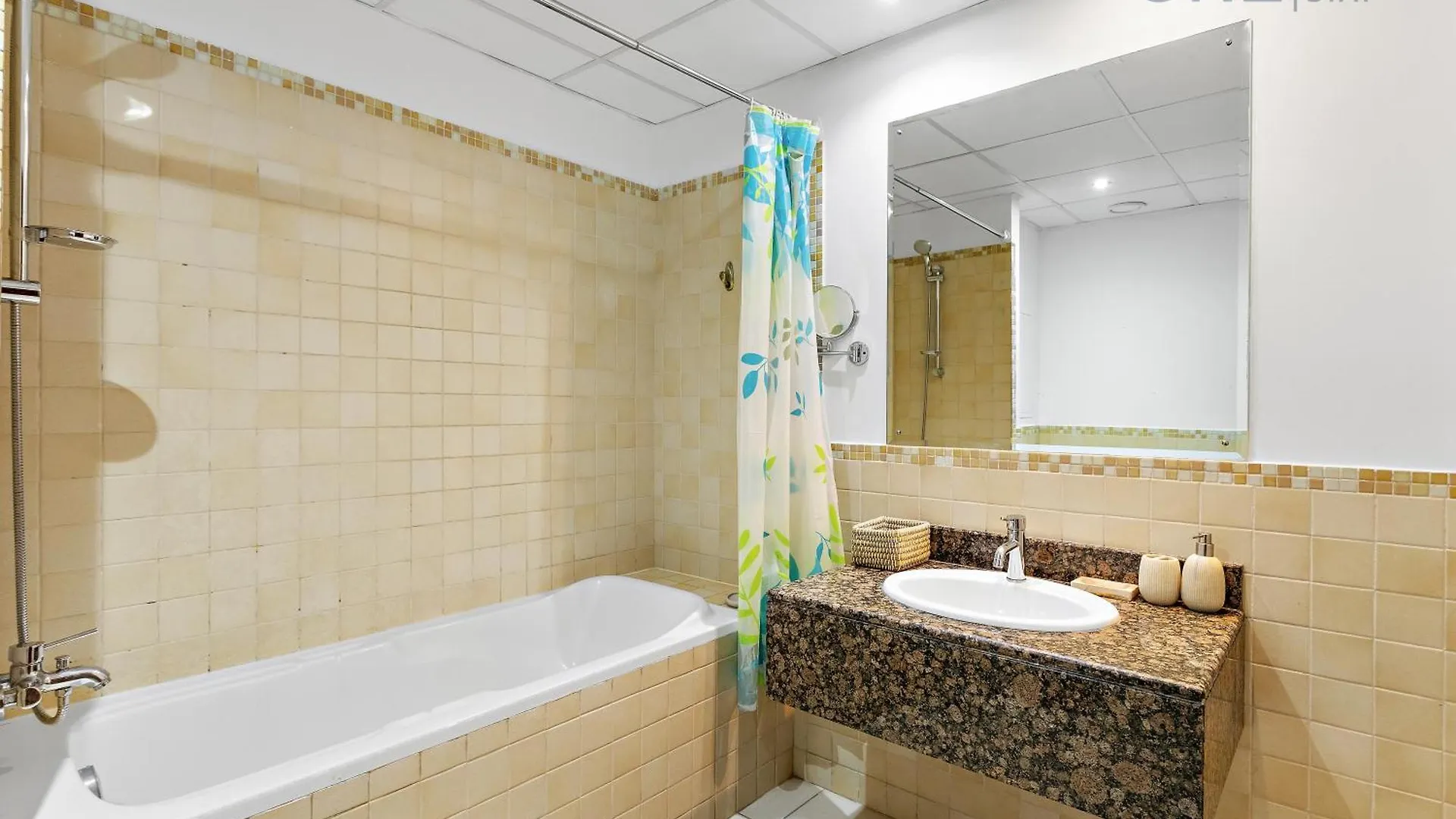 Vibrant 2-Bedroom In Rimal Jbr ドバイ アパート